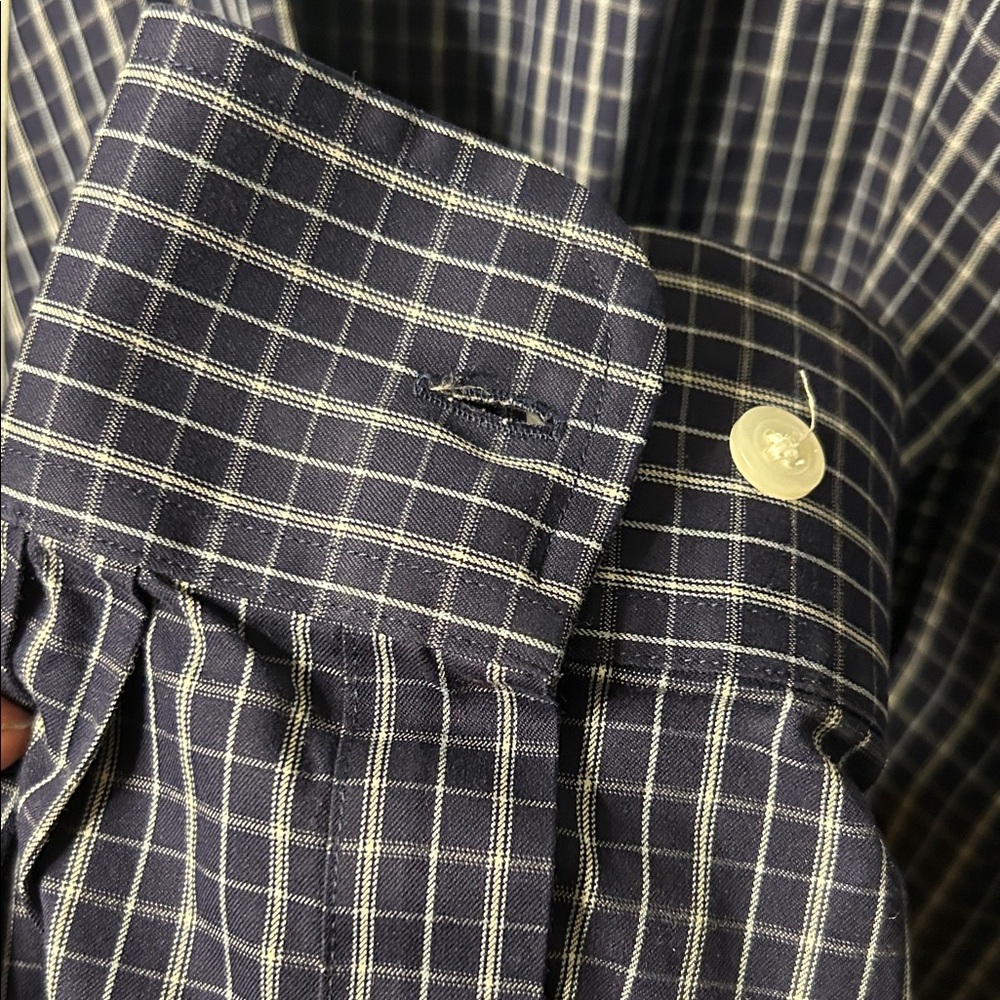 Duluth Trading Co Men's Navy Checkered Shirt - Picture 6 of 9